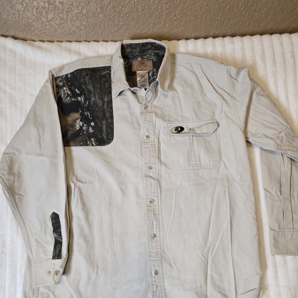 Mossy Oak Gray Shirt with Black and Brown Camo Accents